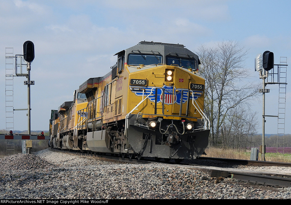 UP 7055